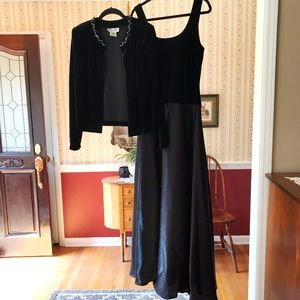 Cachet Formal Long Dress 2pc Black Velvet 10